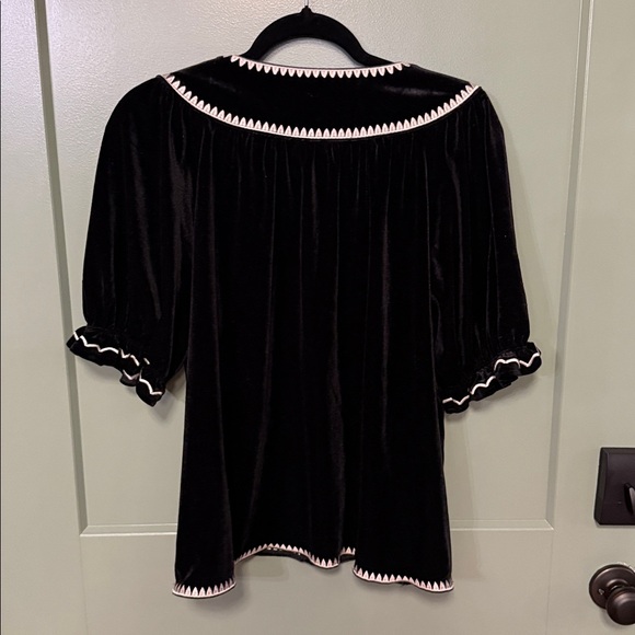 THML Black Velvet Blouse with off White Trim - Picture 3 of 8